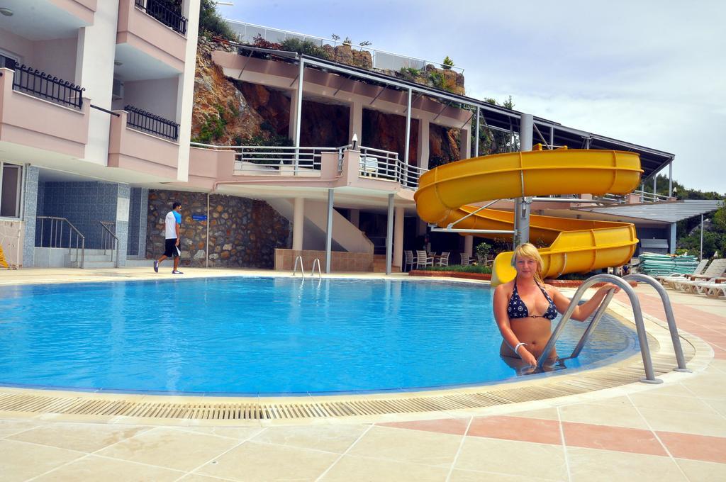 Blue Night Hotel Konaklı Esterno foto